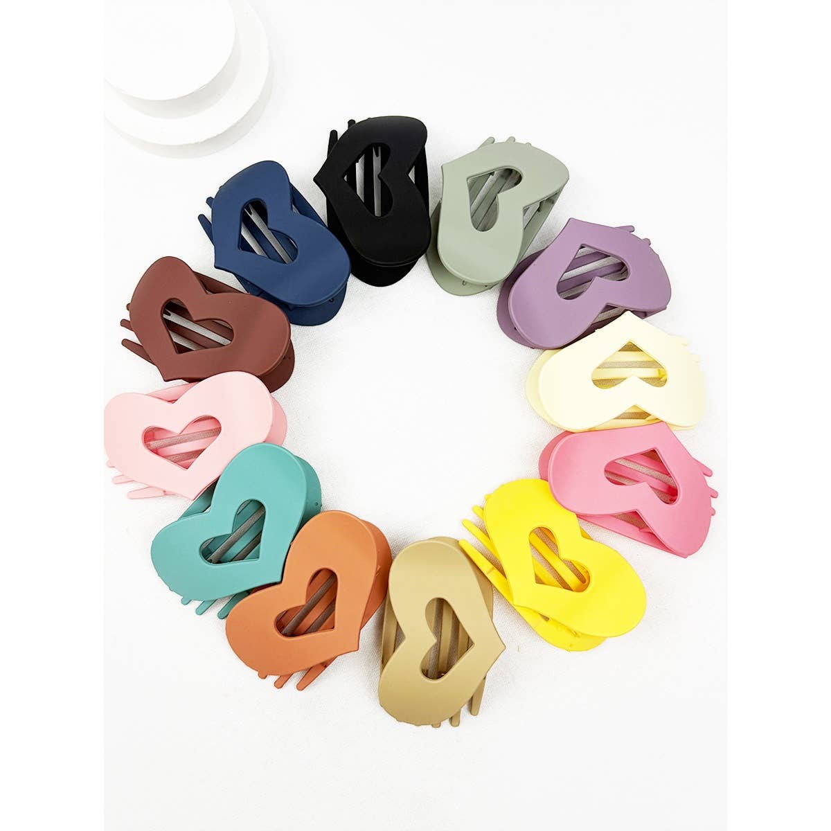 Matte Jumbo Cut Out Rectangle Hair Claw