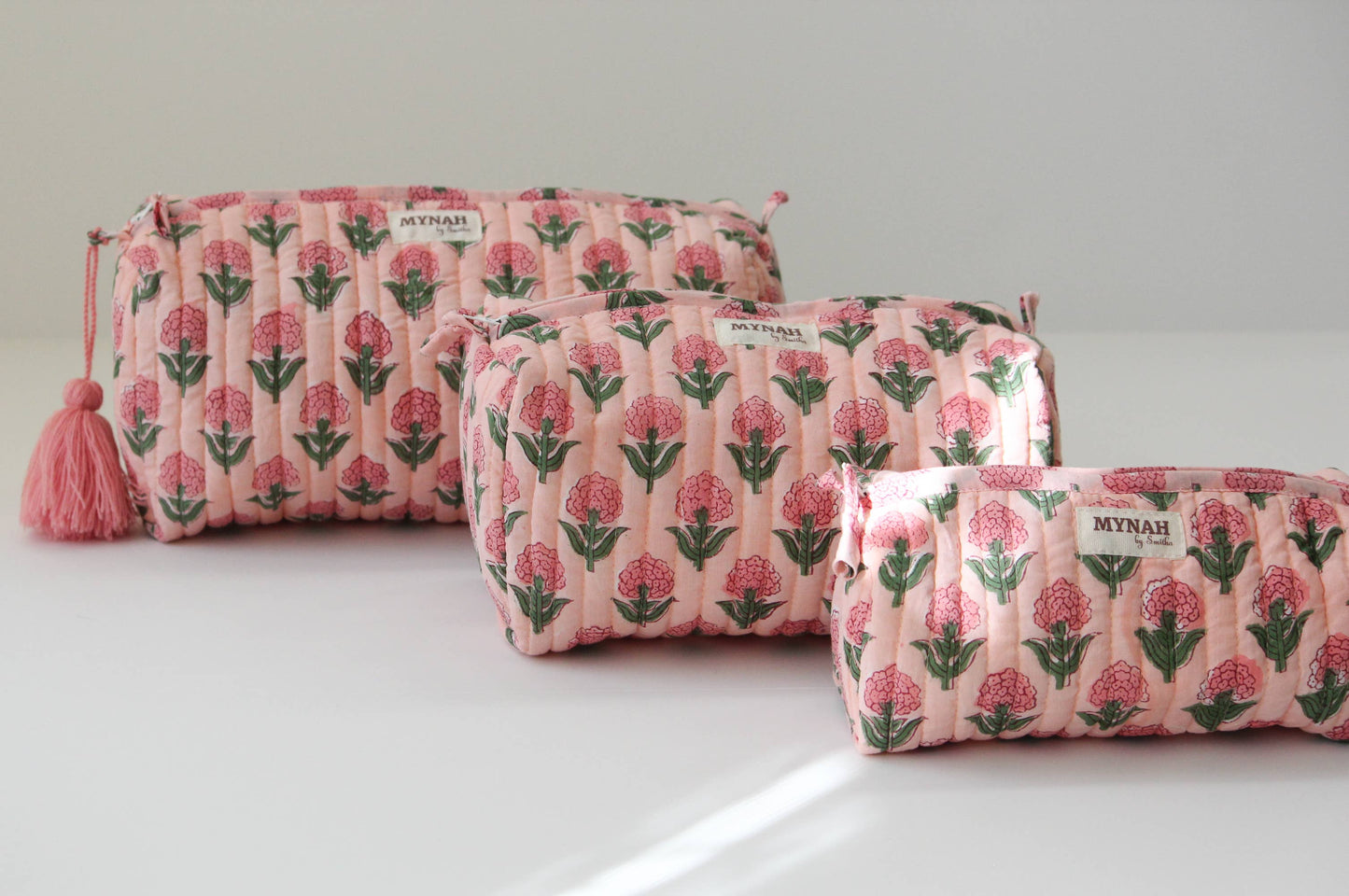 Mynah hand print travel/makeup/organizer/quilted/bag-3 set