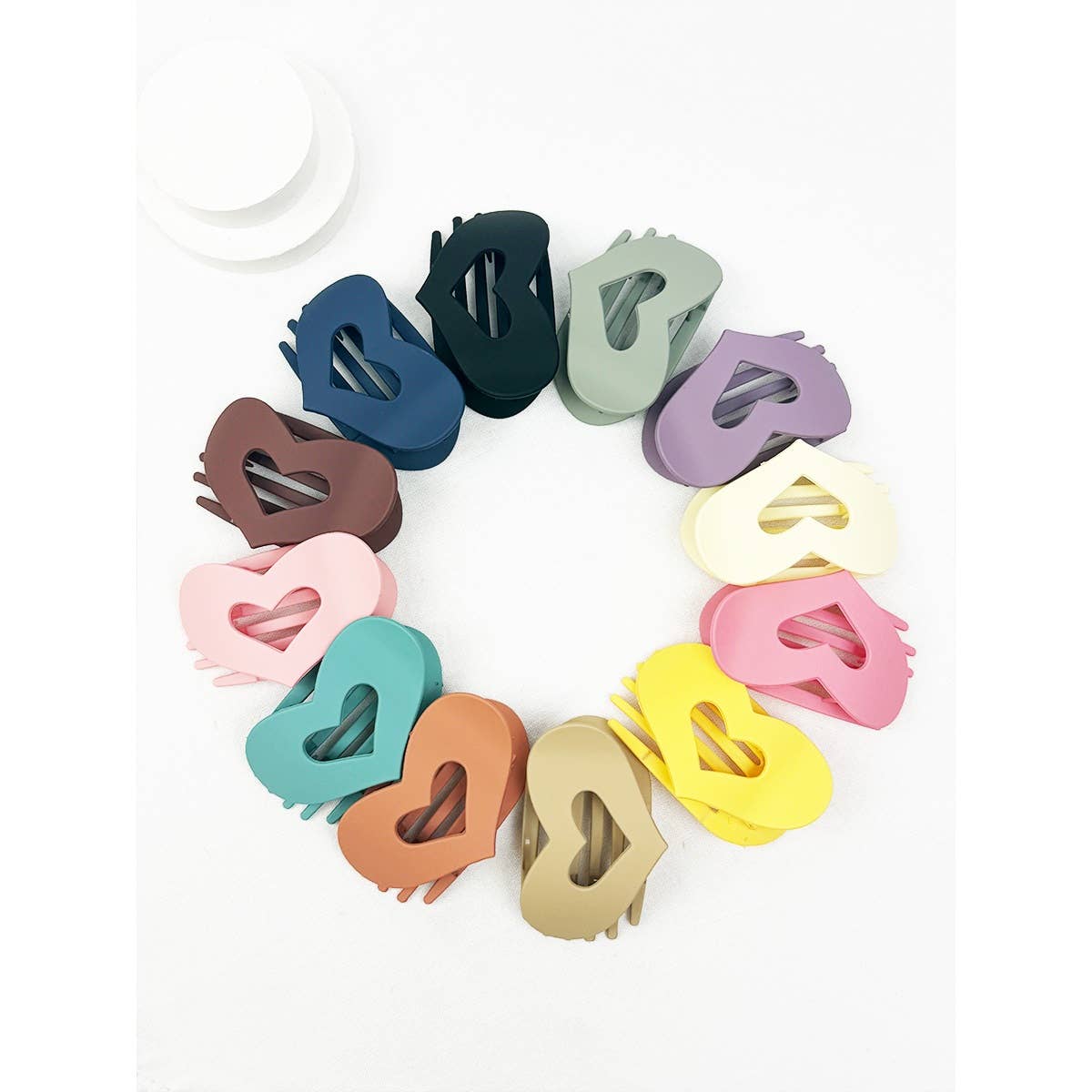 Matte Jumbo Cut Out Rectangle Hair Claw