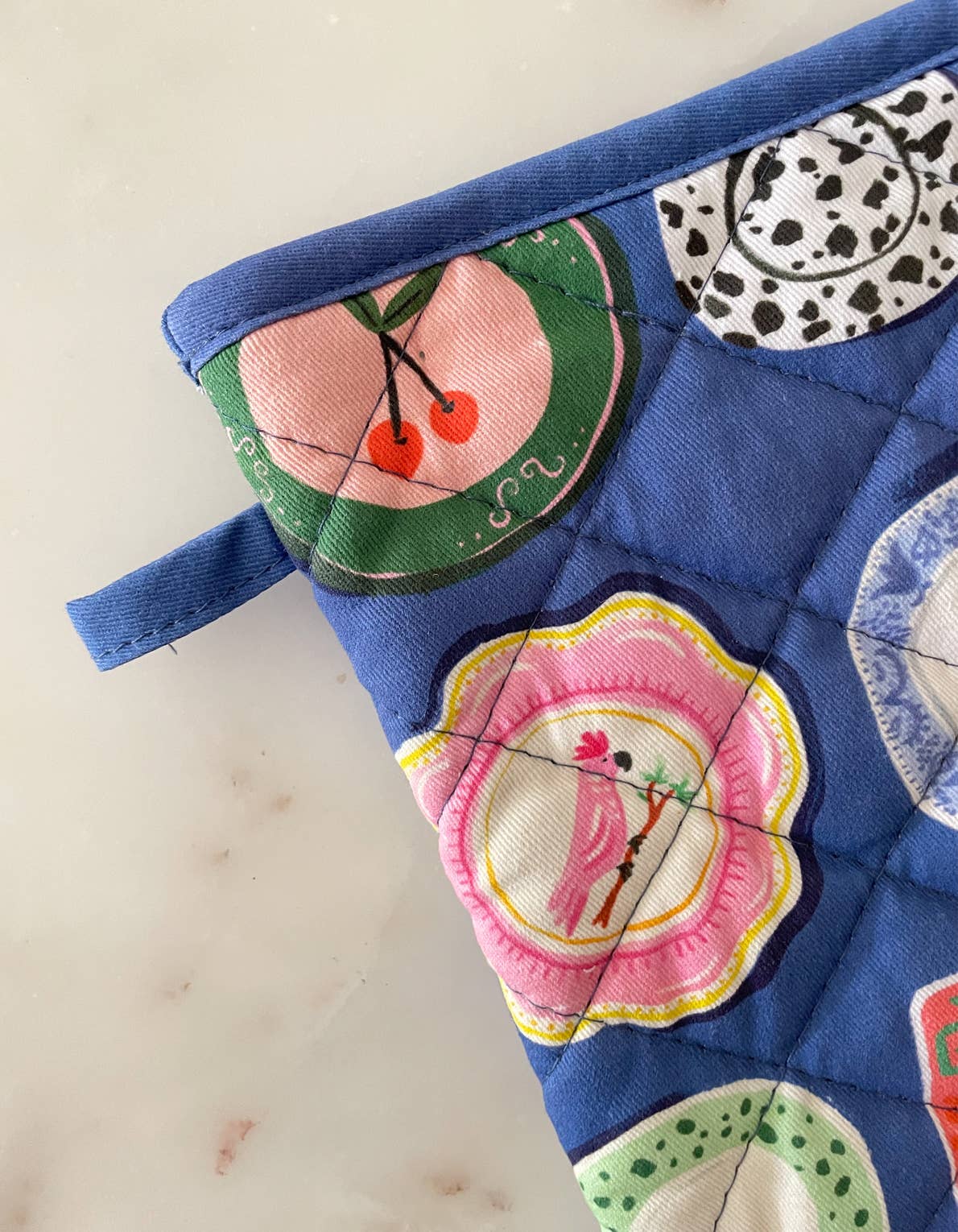 Cotton Oven Mitt + Pot Holder Set | Dinner Plates