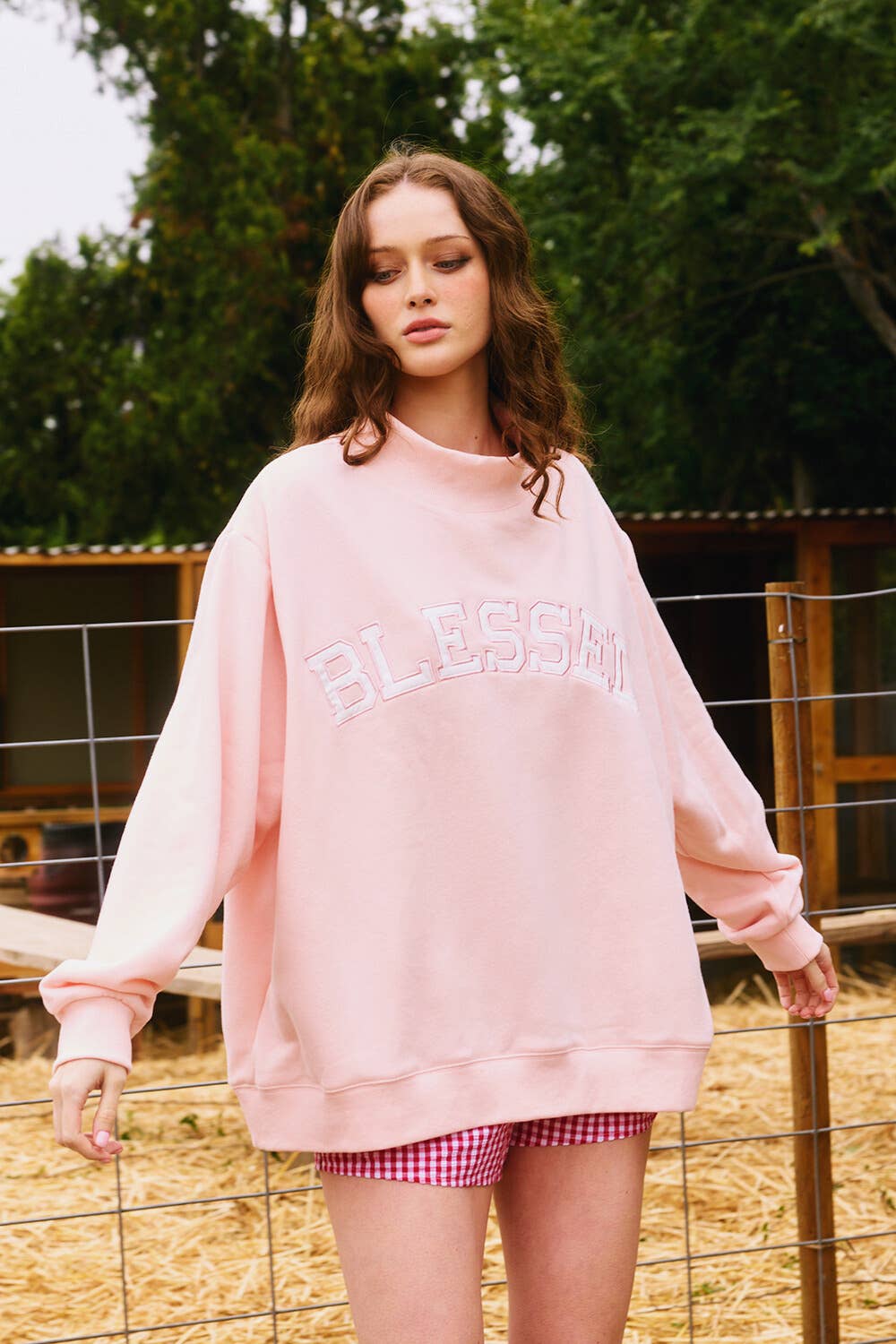 IT2594-BLESSED | 'BLESSED' Embroidered Mockneck Sweatshirt